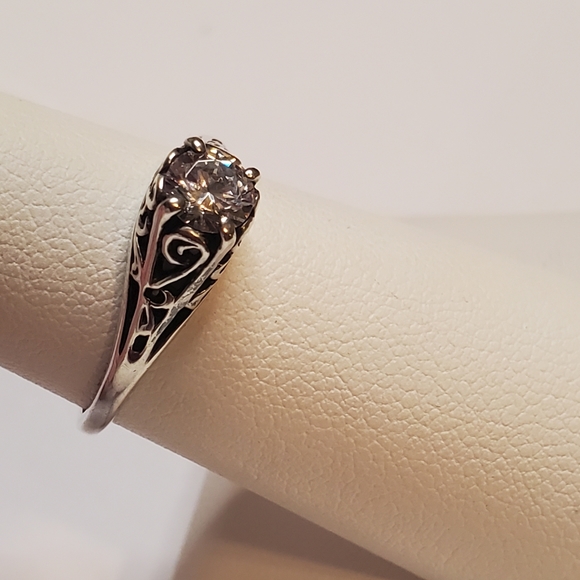 Vintage Scrolled Sterling Ring - Picture 16 of 16